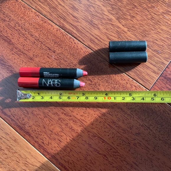 2x Mini NARS Velvet Matte Lip Pencil, total: 0.12oz/3.6g - Picture 9 of 16